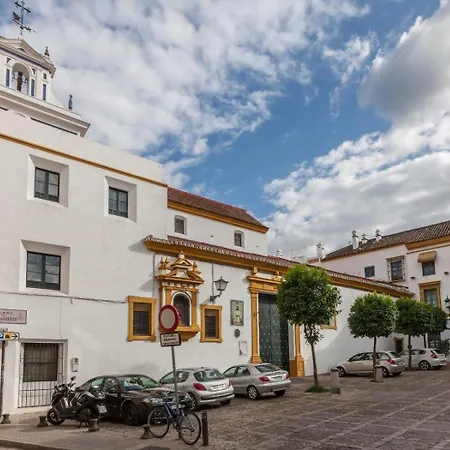 Lanza Tranquilo Y Acogedor 塞维利亚