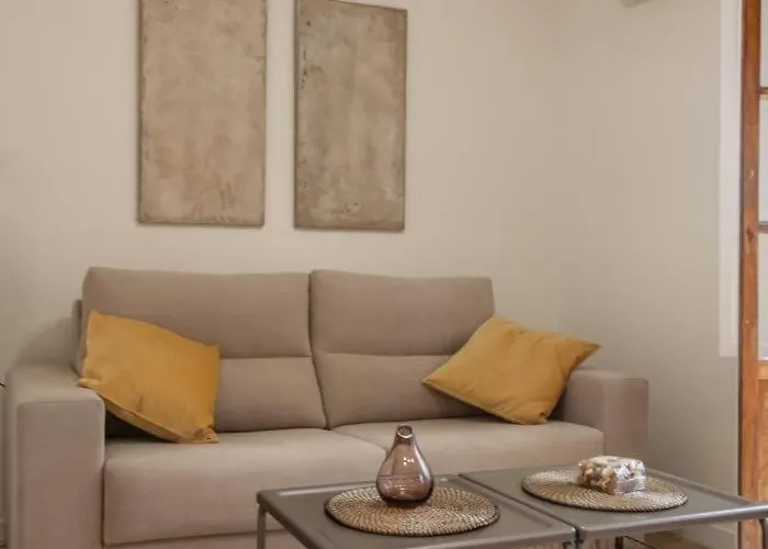 Lanza Tranquilo Y Acogedor 塞维利亚